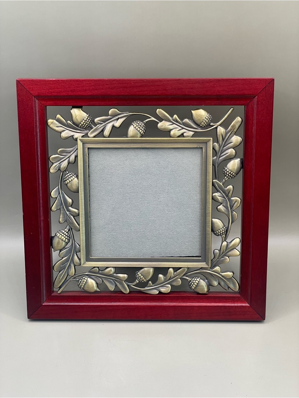 VTG Burnes Of Boston 2 Tone Metal Acorns Wood Easel Back Photo Frame 3.5x3.5ā